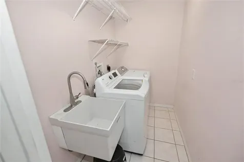 2324 W Price Boulevard North Port FL 34286