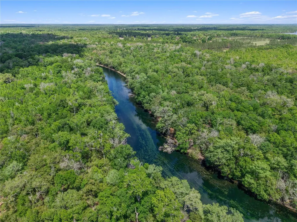 4639 SW Wilson Springs Road Fort White FL 32038