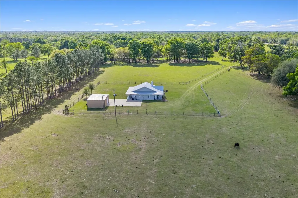 4639 SW Wilson Springs Road Fort White FL 32038