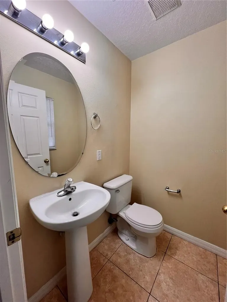 2476 Hassonite Street Kissimmee FL 34744