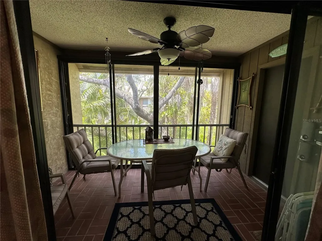 1647 Brookhouse Court Sarasota FL 34231