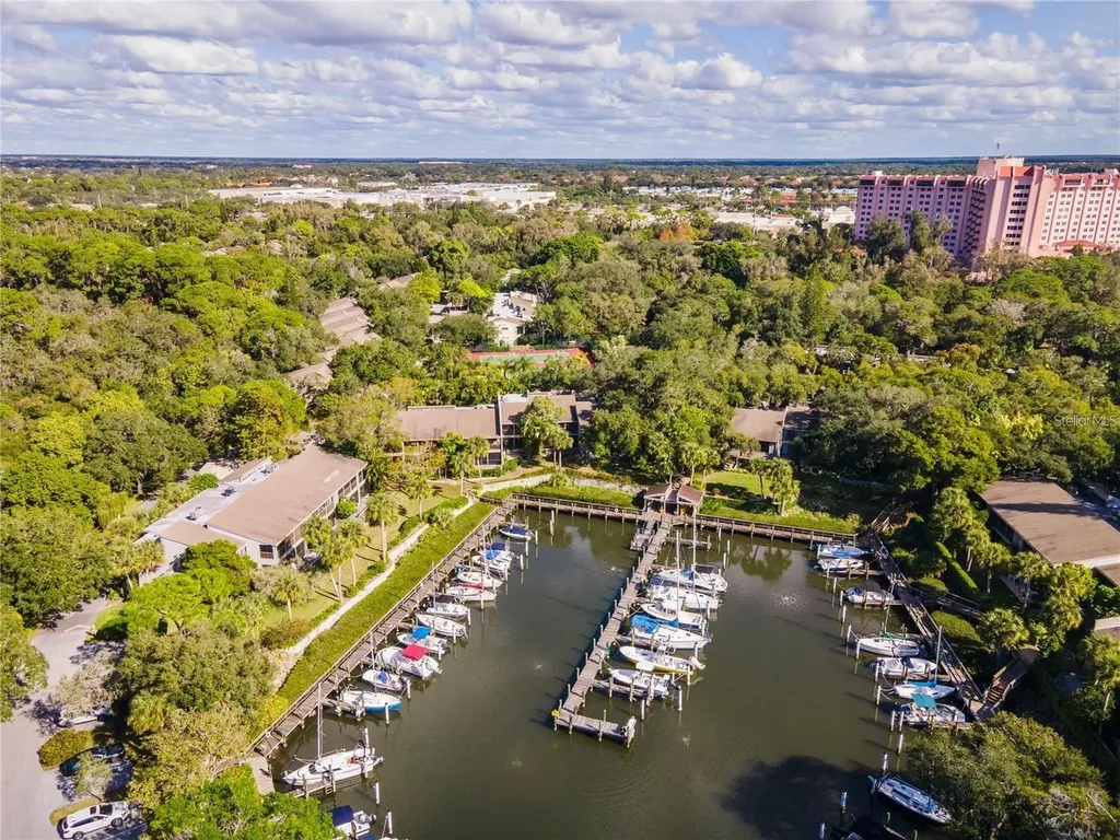 1647 Brookhouse Court Sarasota FL 34231