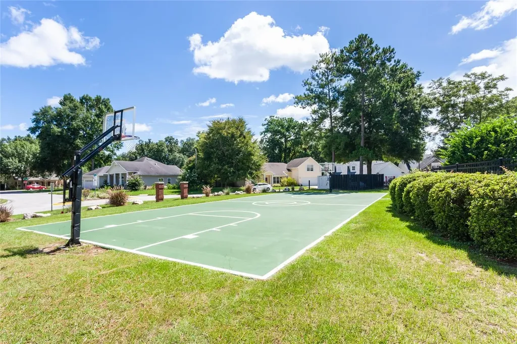2429 NW 93rd Street Gainesville FL 32606