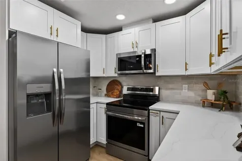 7833 Bristol Court St Petersburg FL 33709