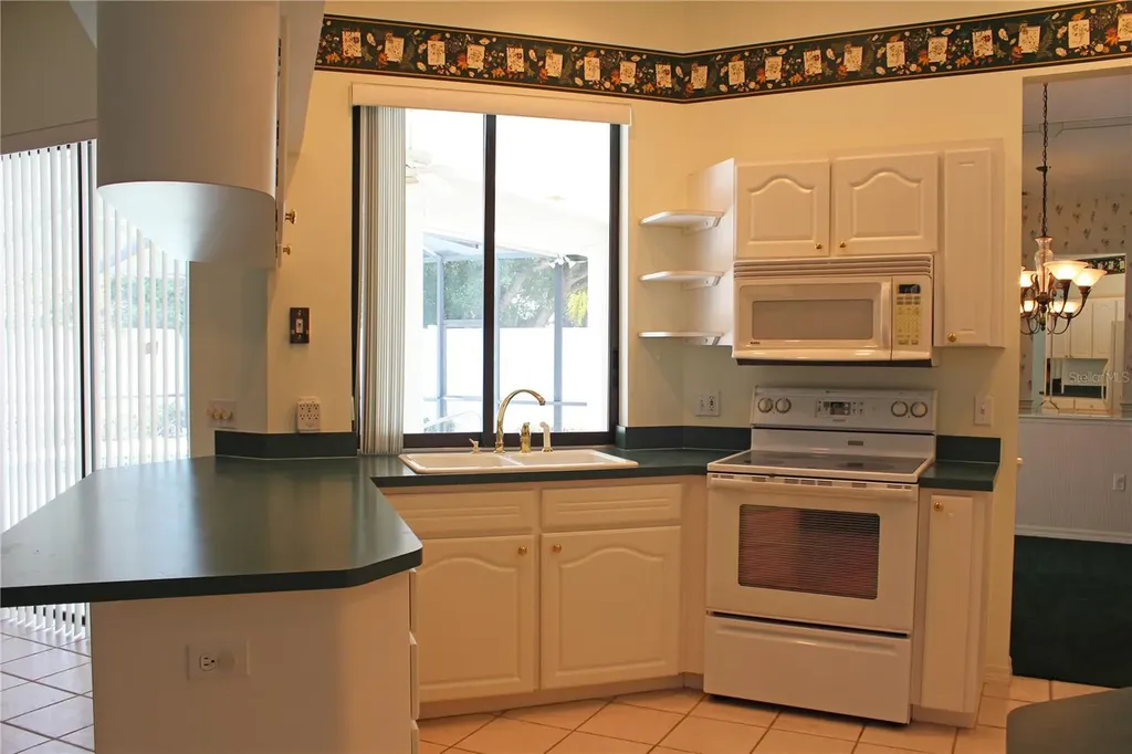 2228 Lake Holloway Boulevard Lakeland FL 33801
