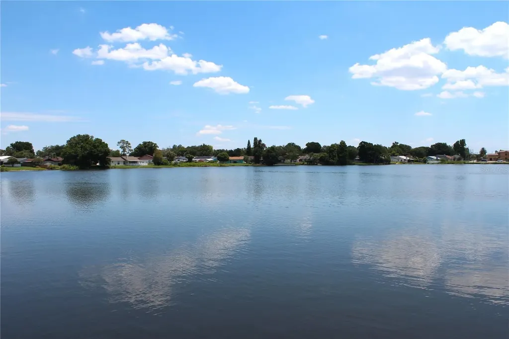 2228 Lake Holloway Boulevard Lakeland FL 33801