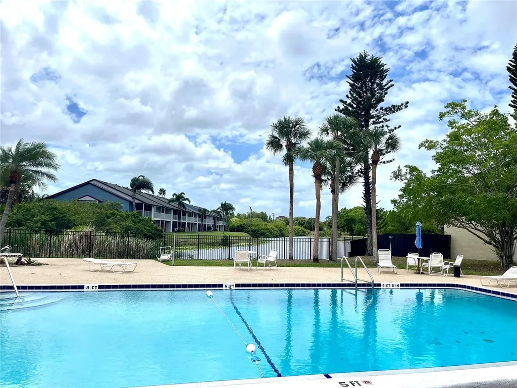 2724 Hidden Lake Boulevard Sarasota FL 34237