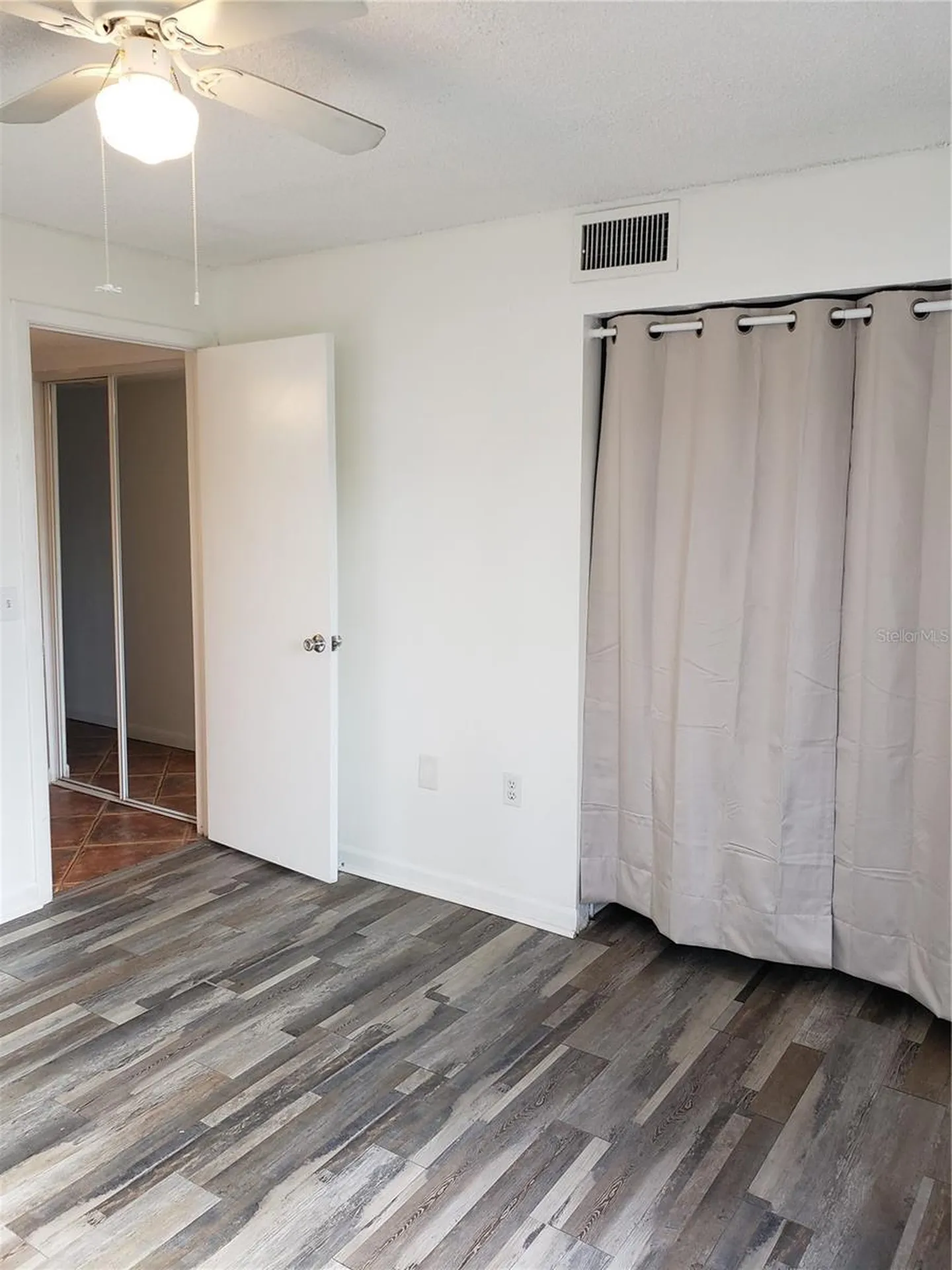 2724 Hidden Lake Boulevard Sarasota FL 34237