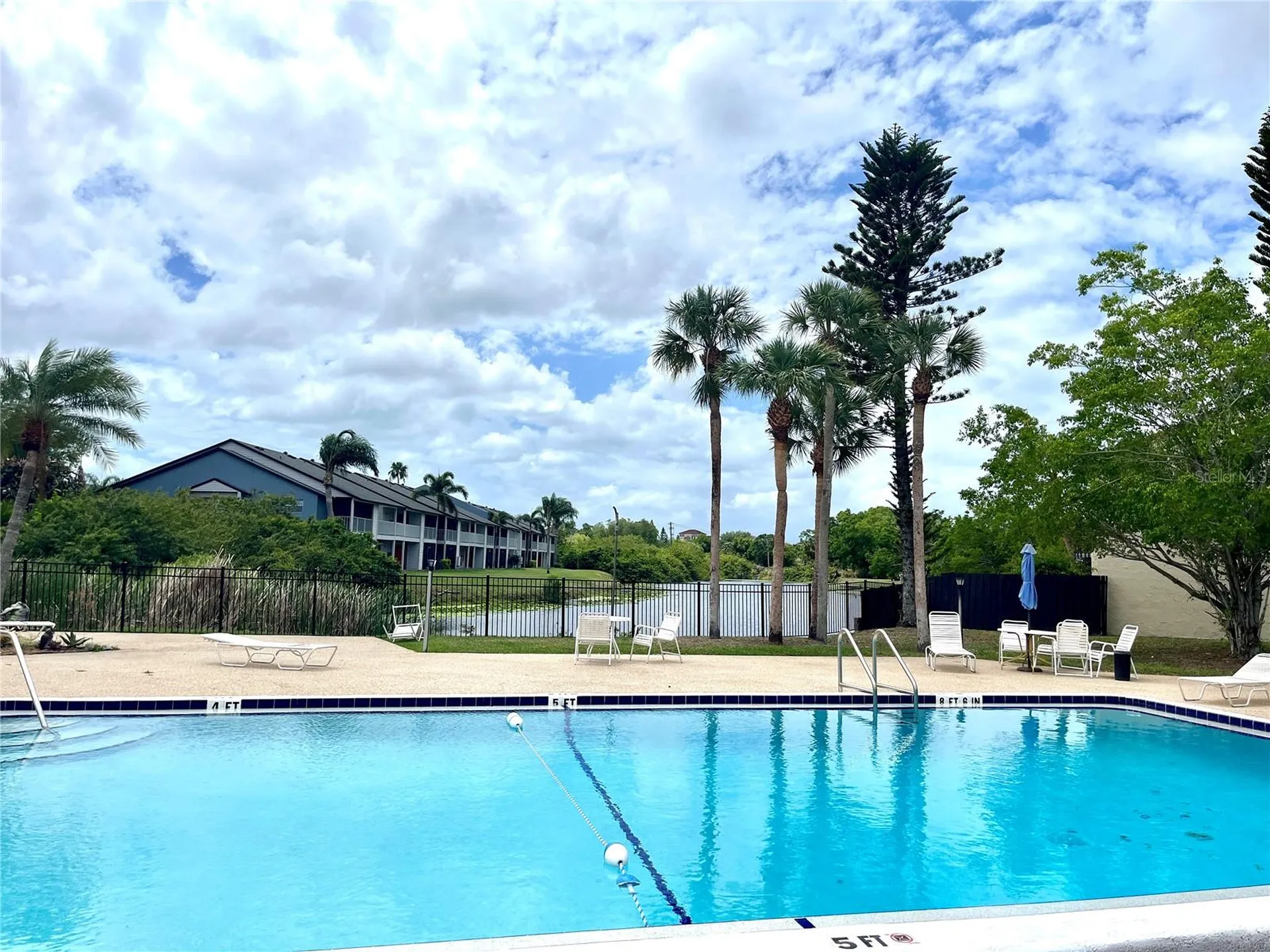 2724 Hidden Lake Boulevard Sarasota FL 34237