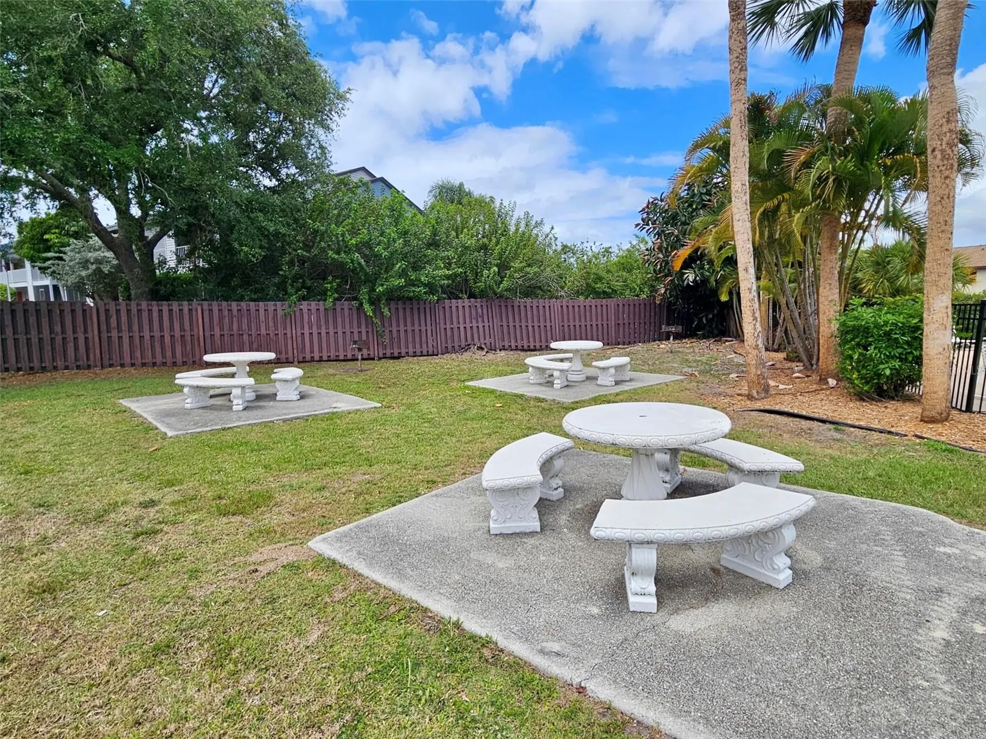 2724 Hidden Lake Boulevard Sarasota FL 34237