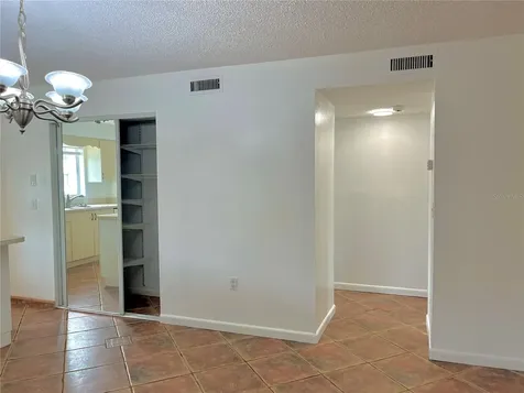 2724 Hidden Lake Boulevard Sarasota FL 34237
