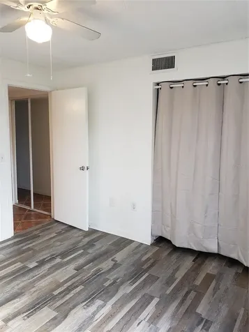 2724 Hidden Lake Boulevard Sarasota FL 34237
