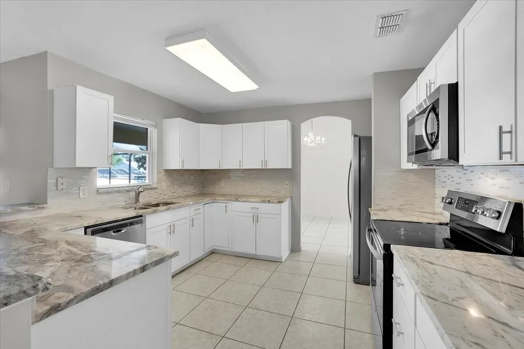 112 Azalea Drive Davenport FL 33837