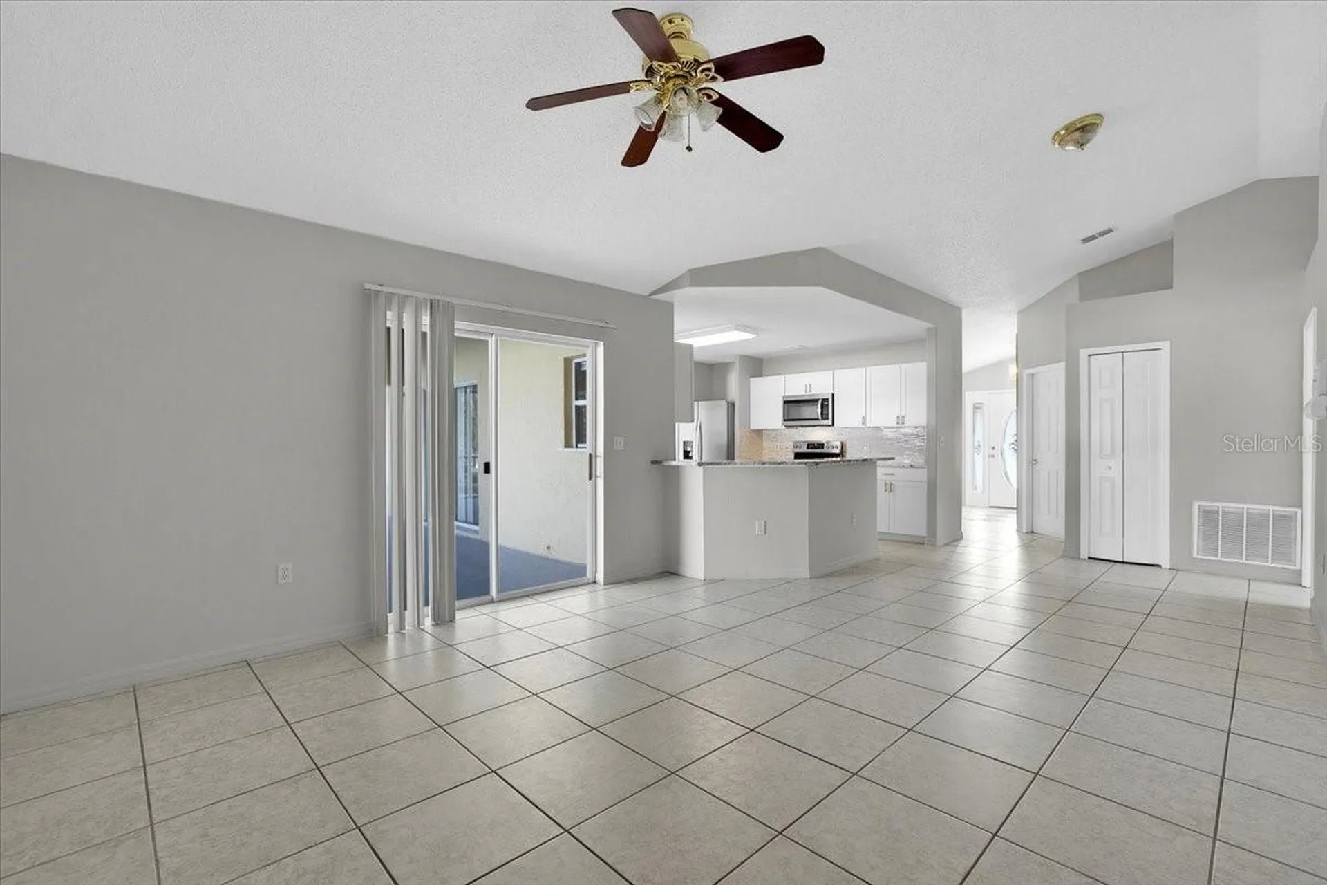 112 Azalea Drive Davenport FL 33837