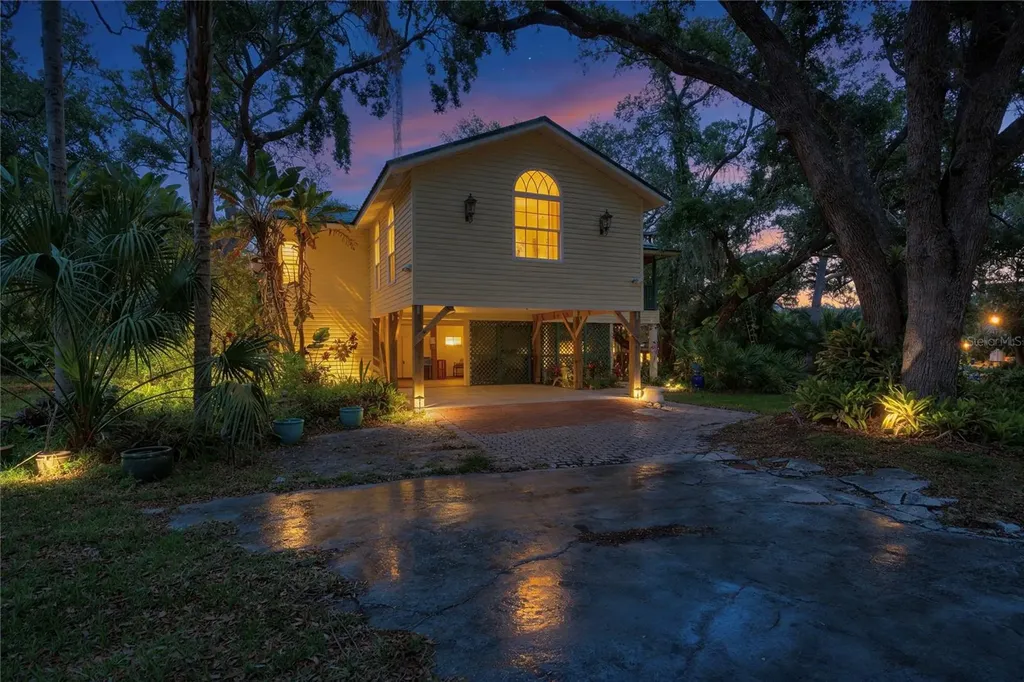 420 Hanby Street Crystal Beach FL 34681