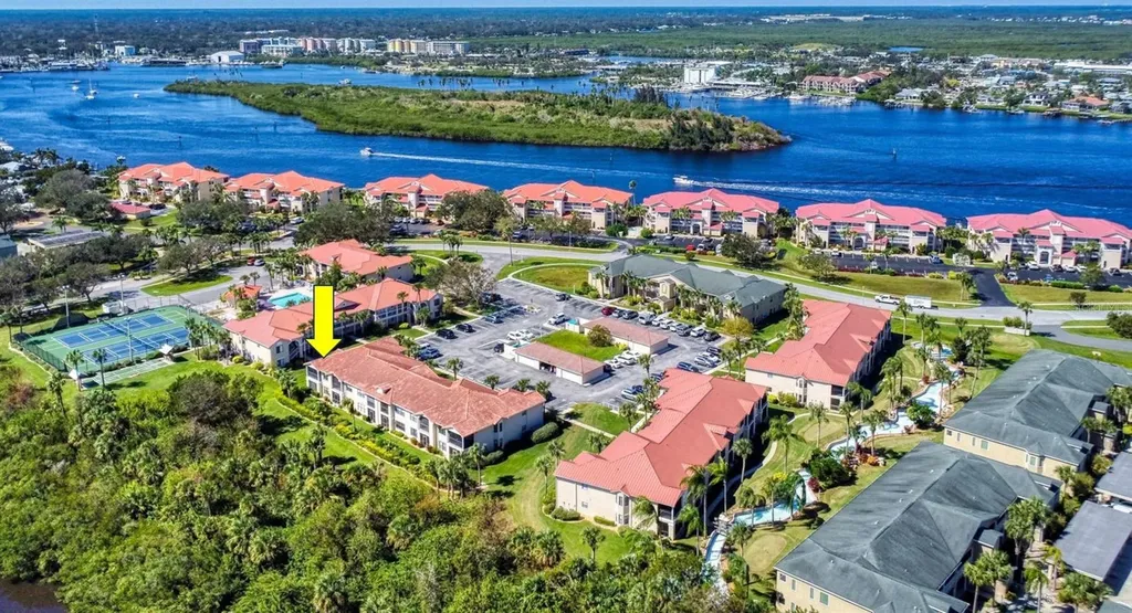 402 Bouchelle Drive New Smyrna Beach FL 32169