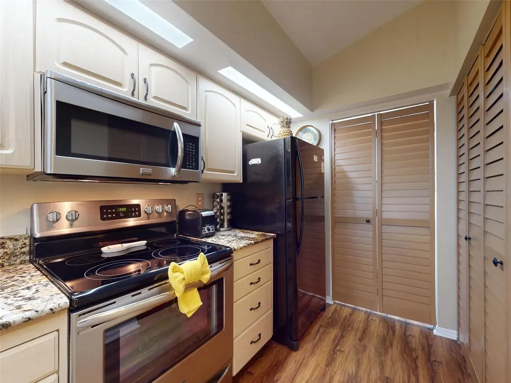 402 Bouchelle Drive New Smyrna Beach FL 32169