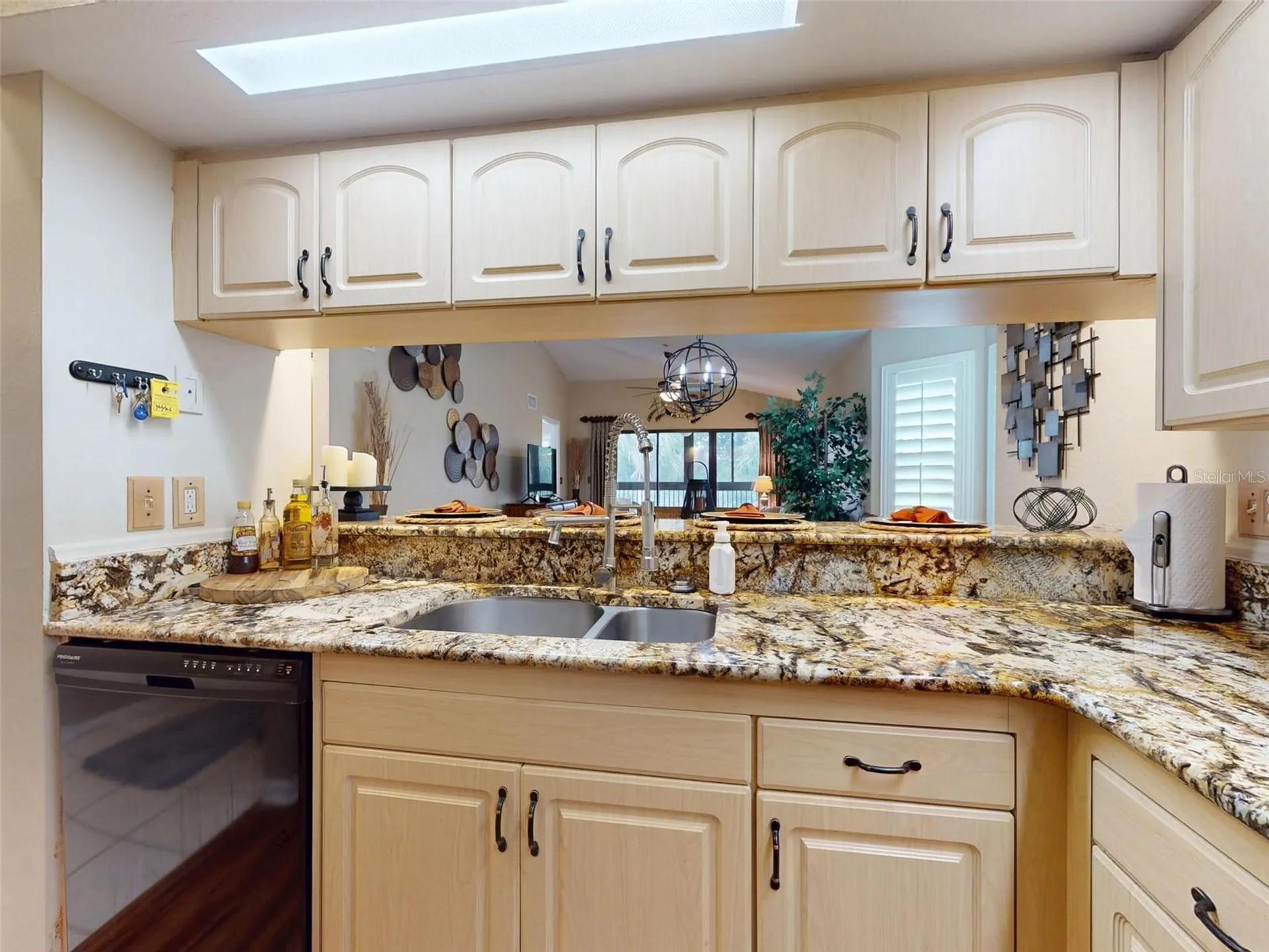 402 Bouchelle Drive New Smyrna Beach FL 32169