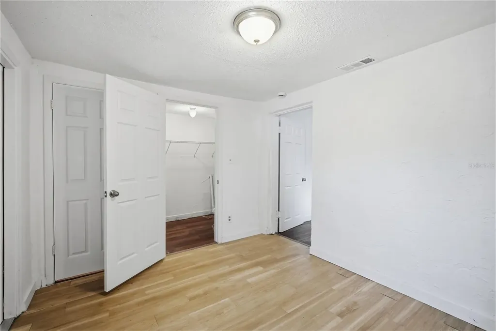 10019 N Jasmine Avenue Tampa FL 33612