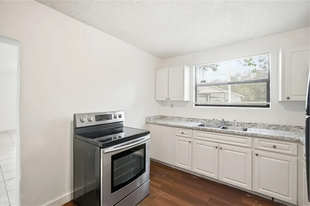 10019 N Jasmine Avenue Tampa FL 33612