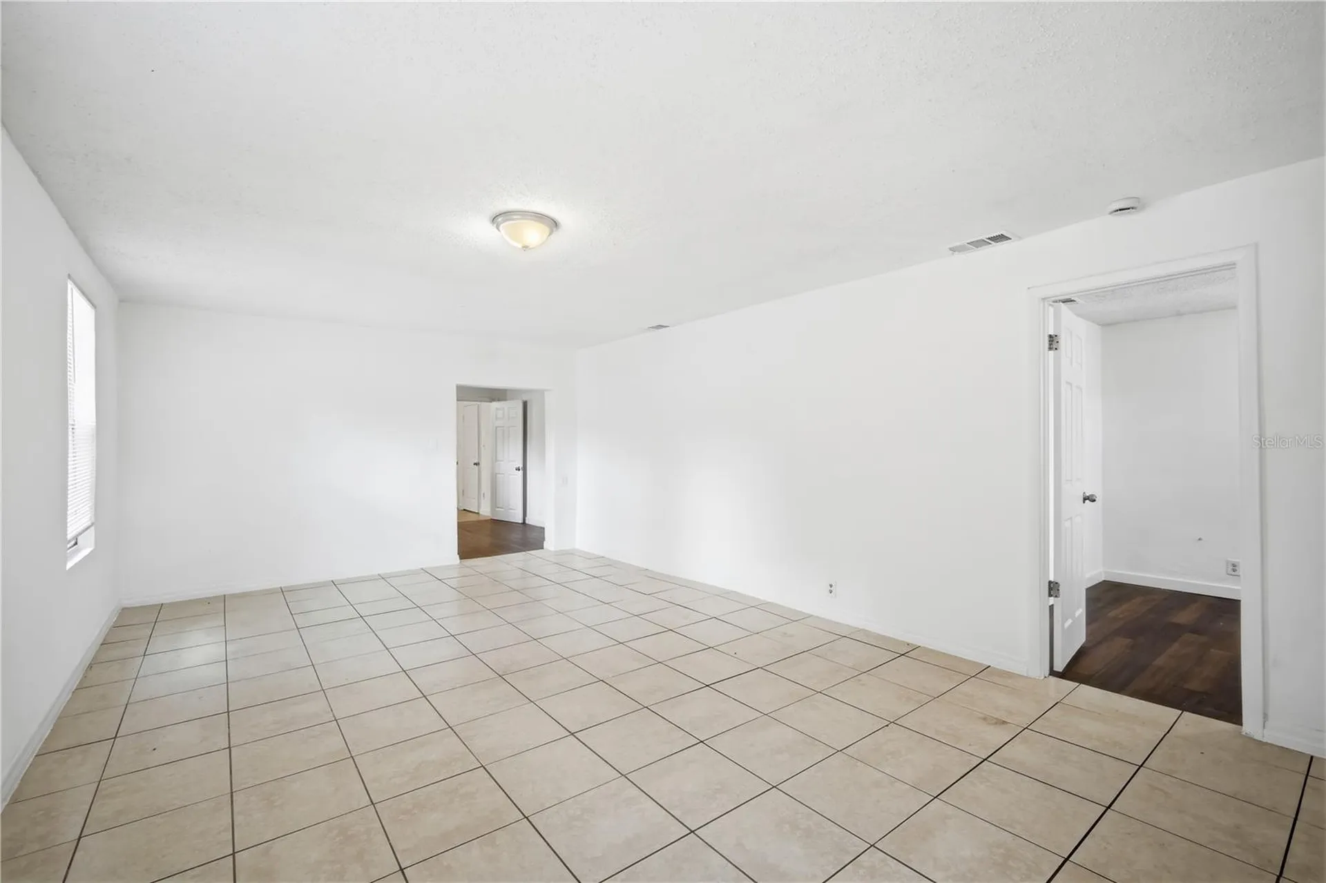 10019 N Jasmine Avenue Tampa FL 33612