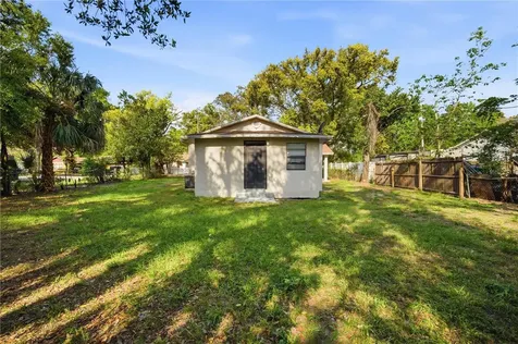 10019 N Jasmine Avenue Tampa FL 33612