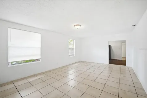 10019 N Jasmine Avenue Tampa FL 33612