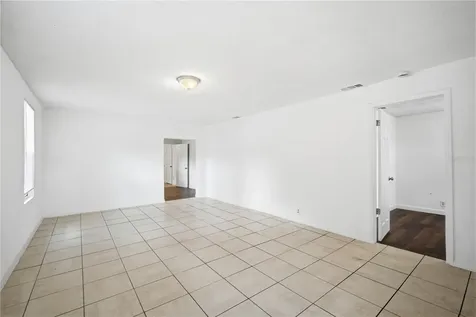 10019 N Jasmine Avenue Tampa FL 33612