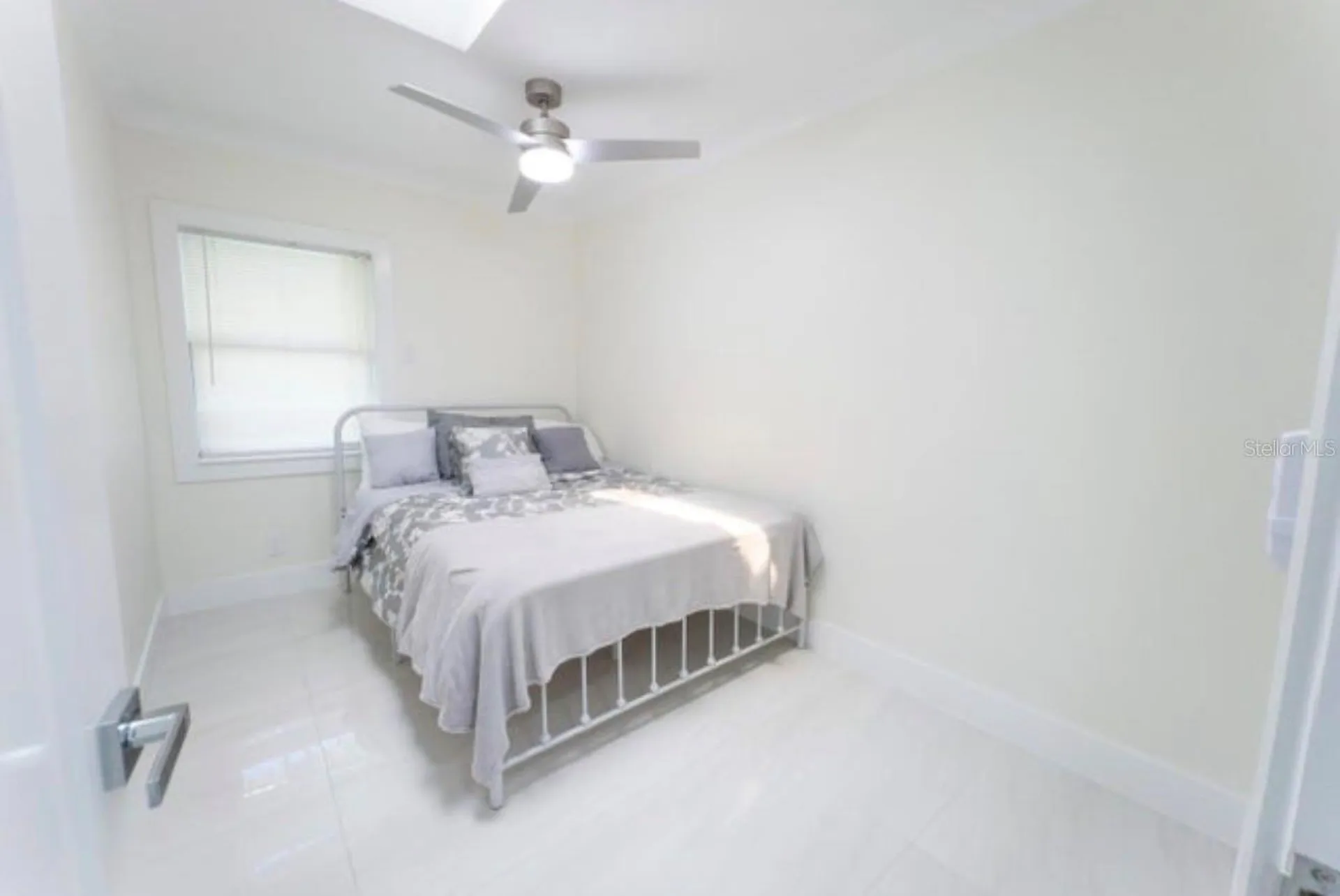 887 W Perry Street Lantana FL 33462