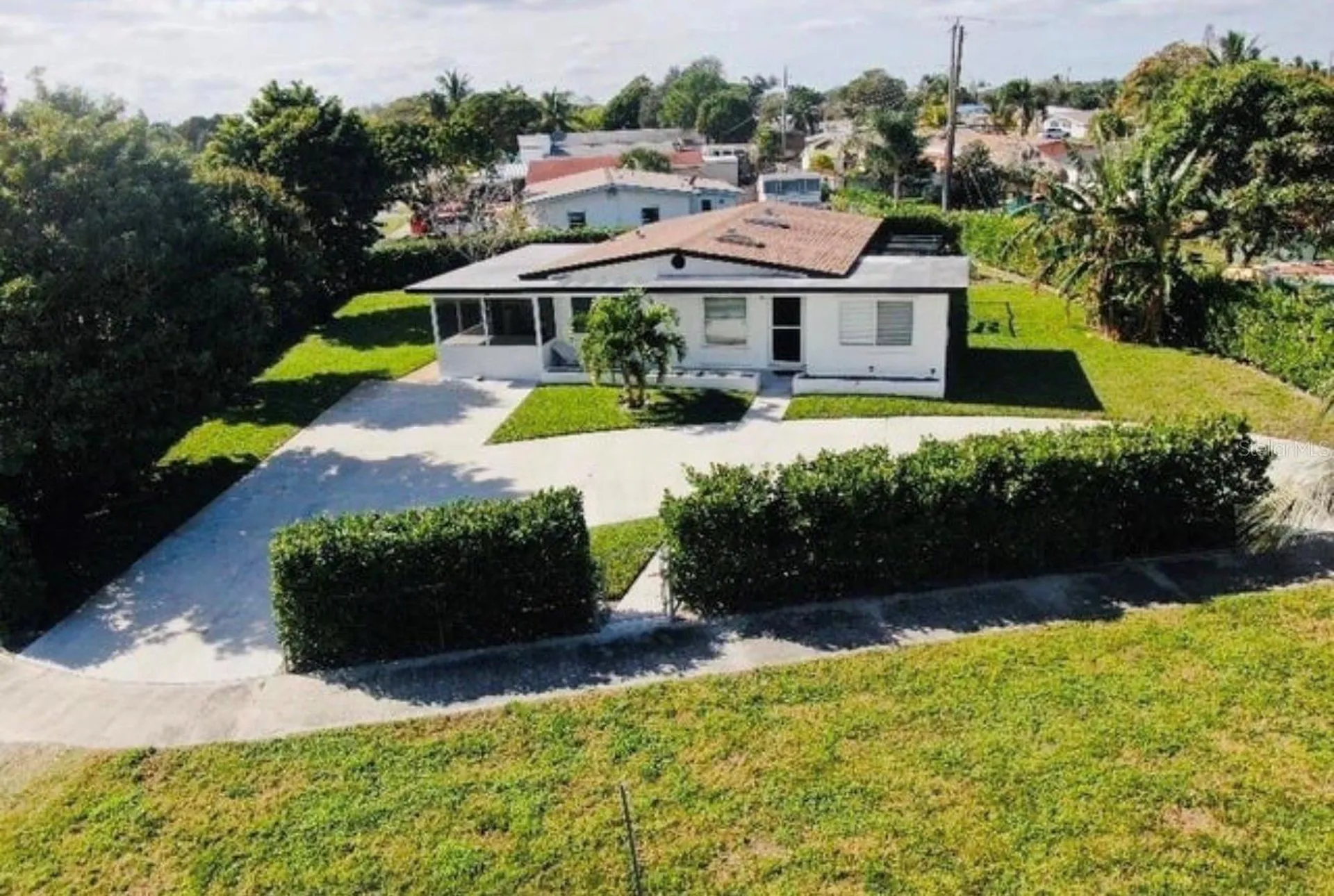 887 W Perry Street Lantana FL 33462