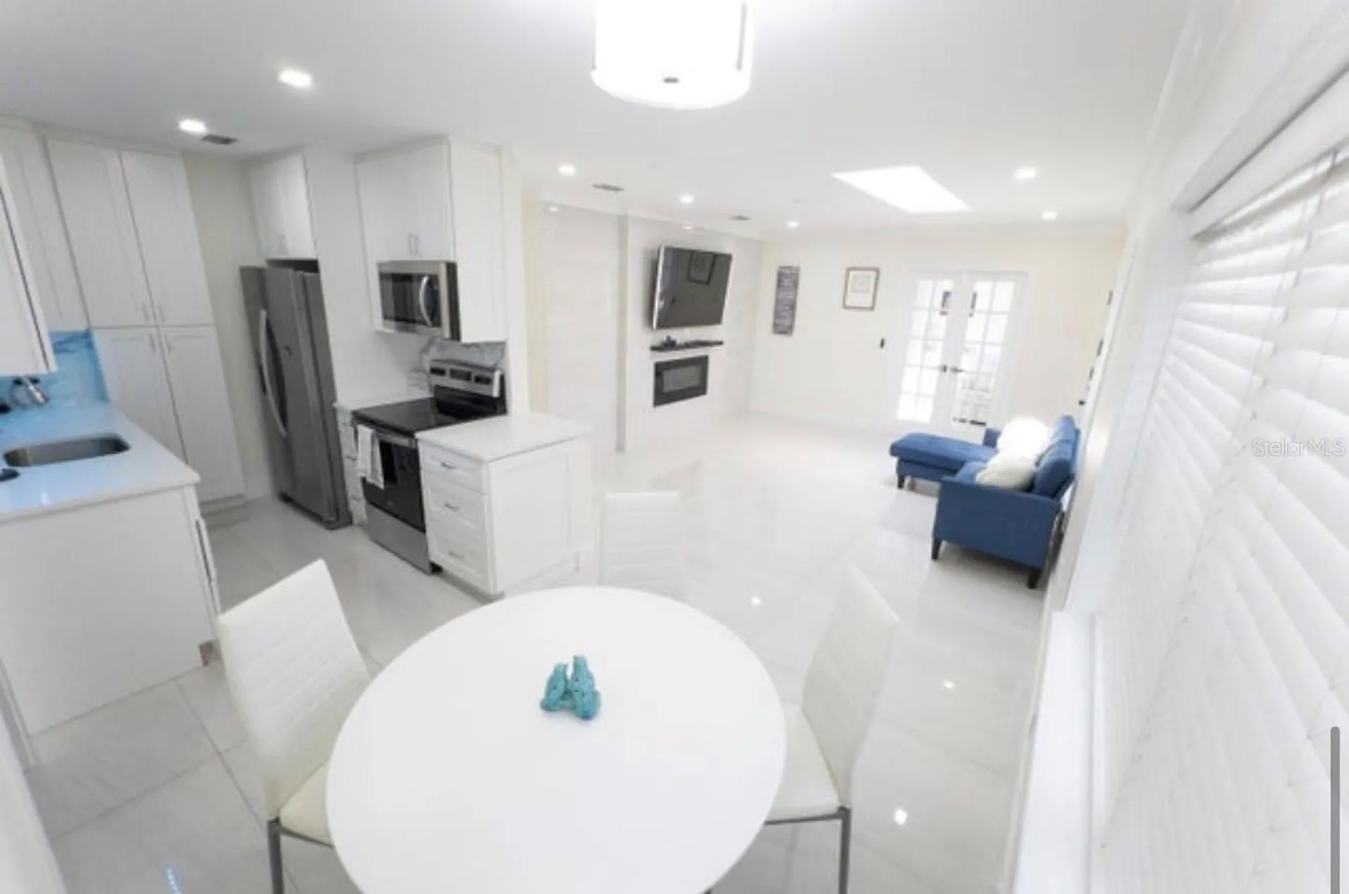 887 W Perry Street Lantana FL 33462