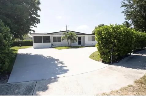 887 W Perry Street Lantana FL 33462