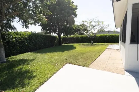887 W Perry Street Lantana FL 33462