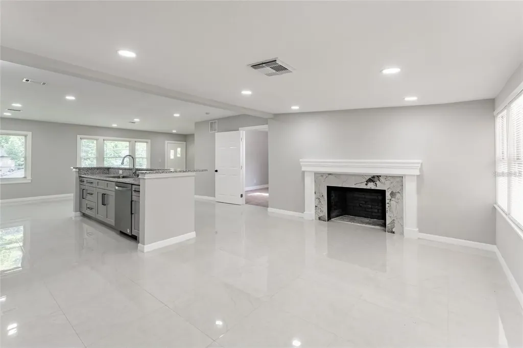 845 Floral Drive Orlando FL 32803