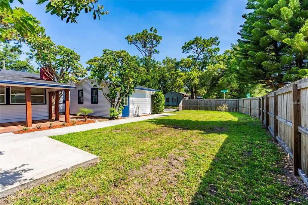 845 Floral Drive Orlando FL 32803