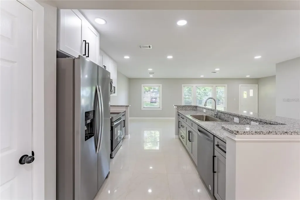 845 Floral Drive Orlando FL 32803