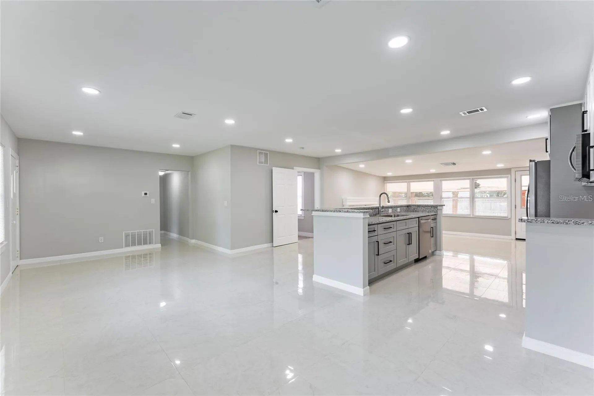 845 Floral Drive Orlando FL 32803
