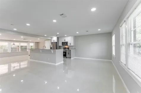 845 Floral Drive Orlando FL 32803