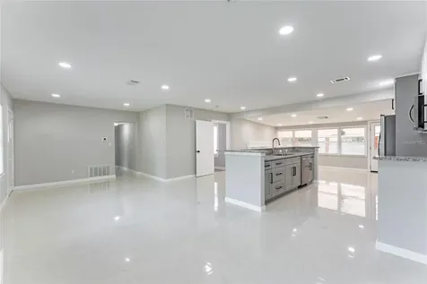 845 Floral Drive Orlando FL 32803