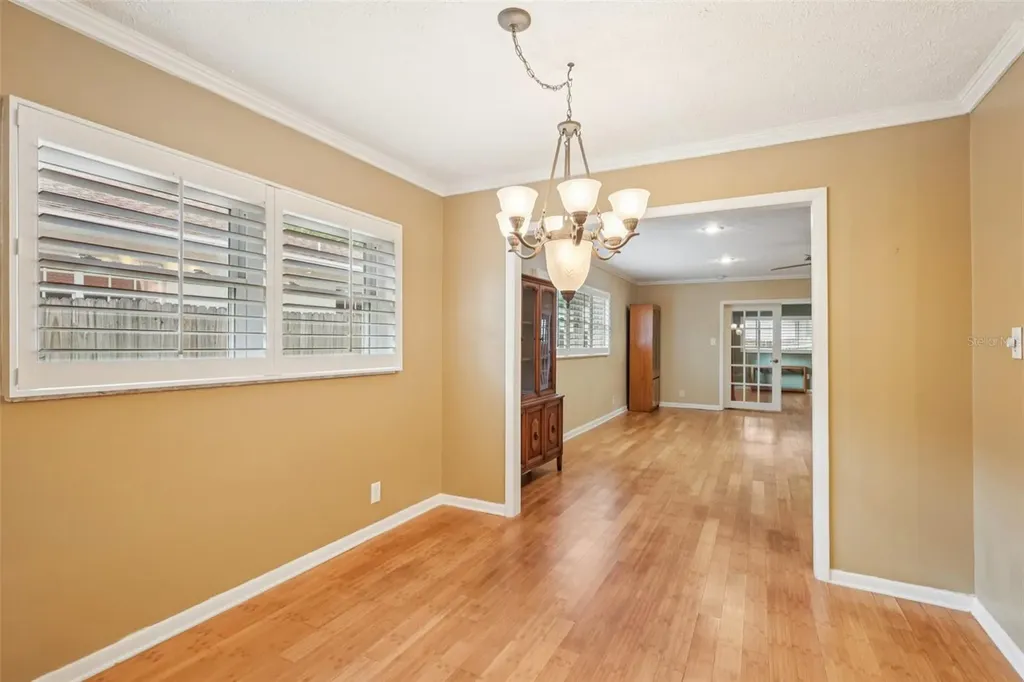 11732 Moffat Avenue Tampa FL 33617