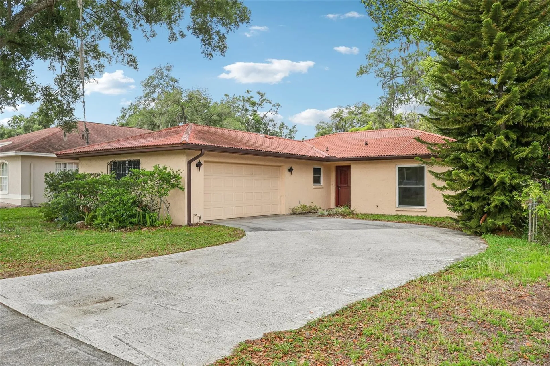 11732 Moffat Avenue Tampa FL 33617