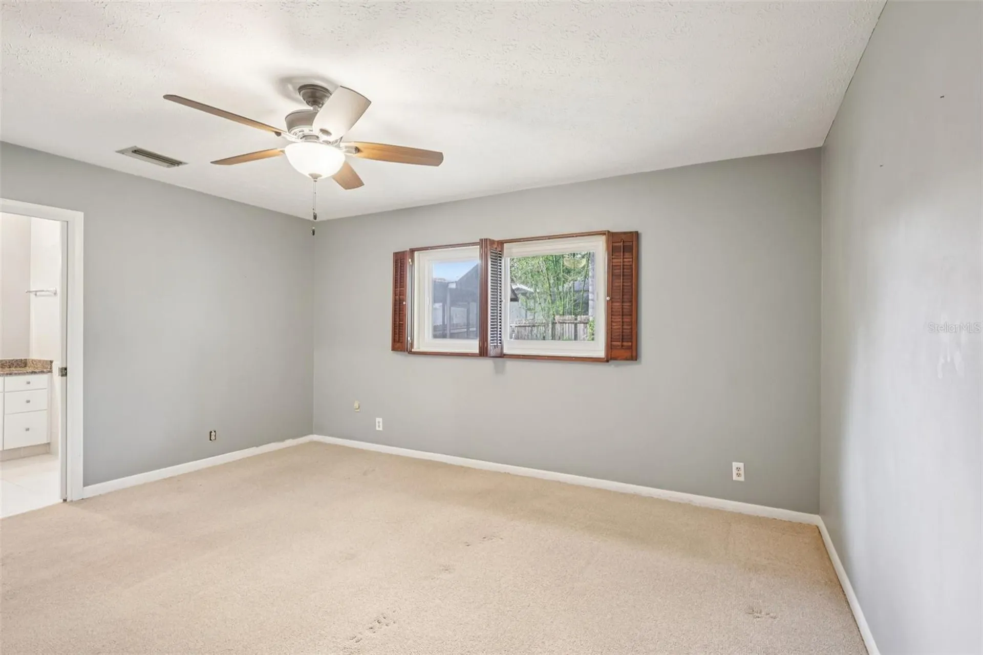 11732 Moffat Avenue Tampa FL 33617