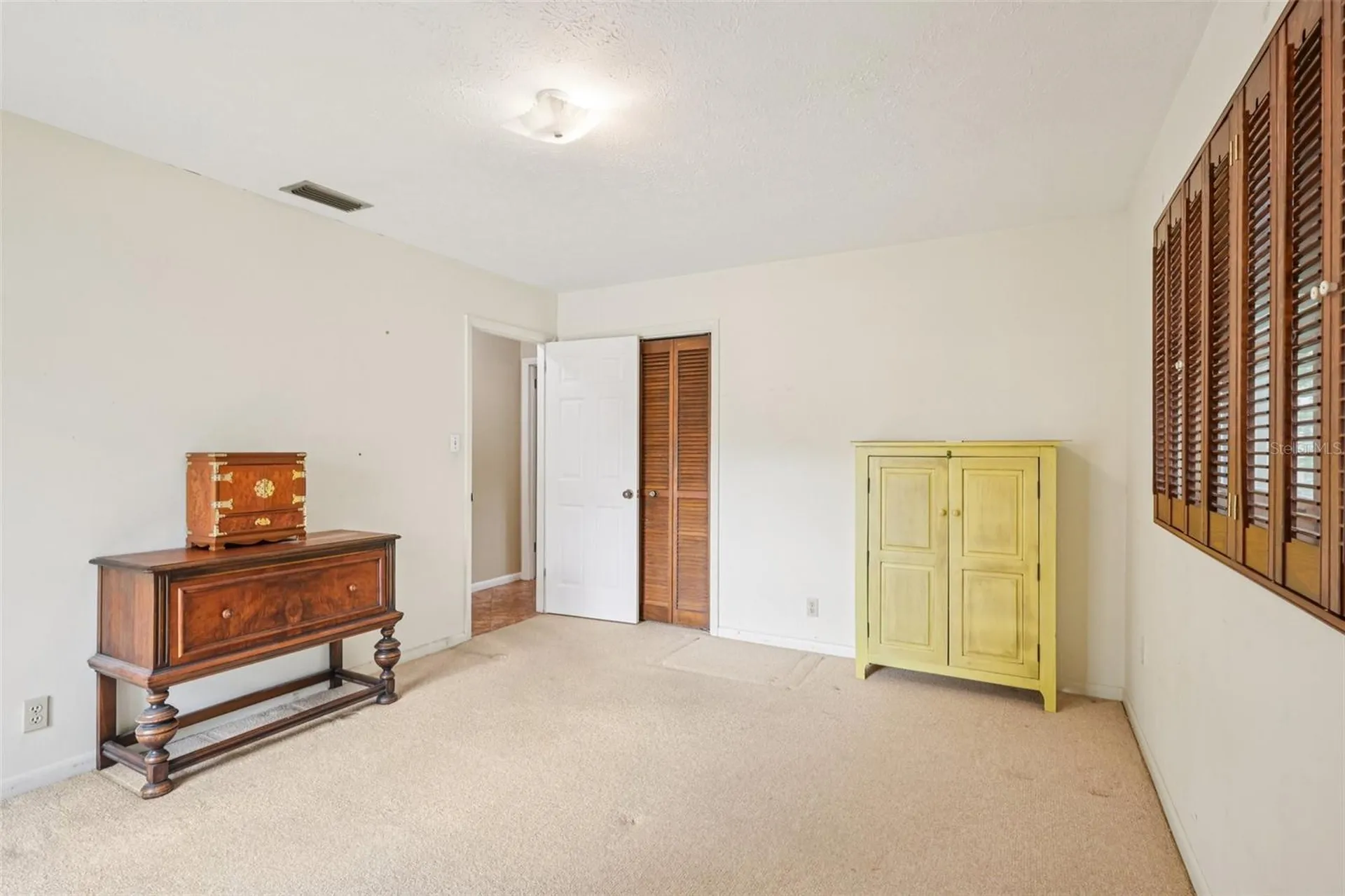 11732 Moffat Avenue Tampa FL 33617