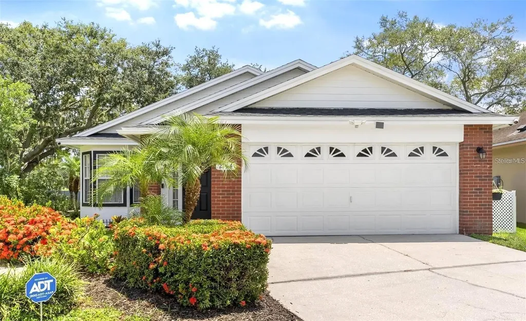 2144 Hatteras Point Lakeland FL 33813
