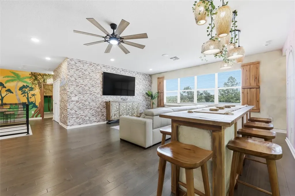 2437 Shanti Drive Kissimmee FL 34746