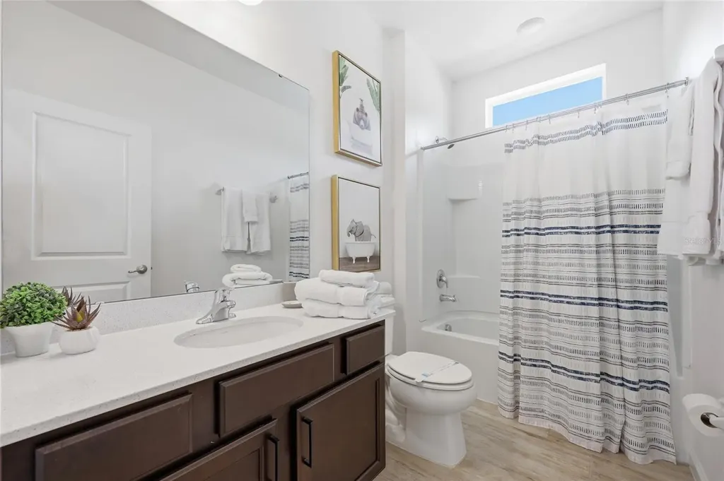 2437 Shanti Drive Kissimmee FL 34746