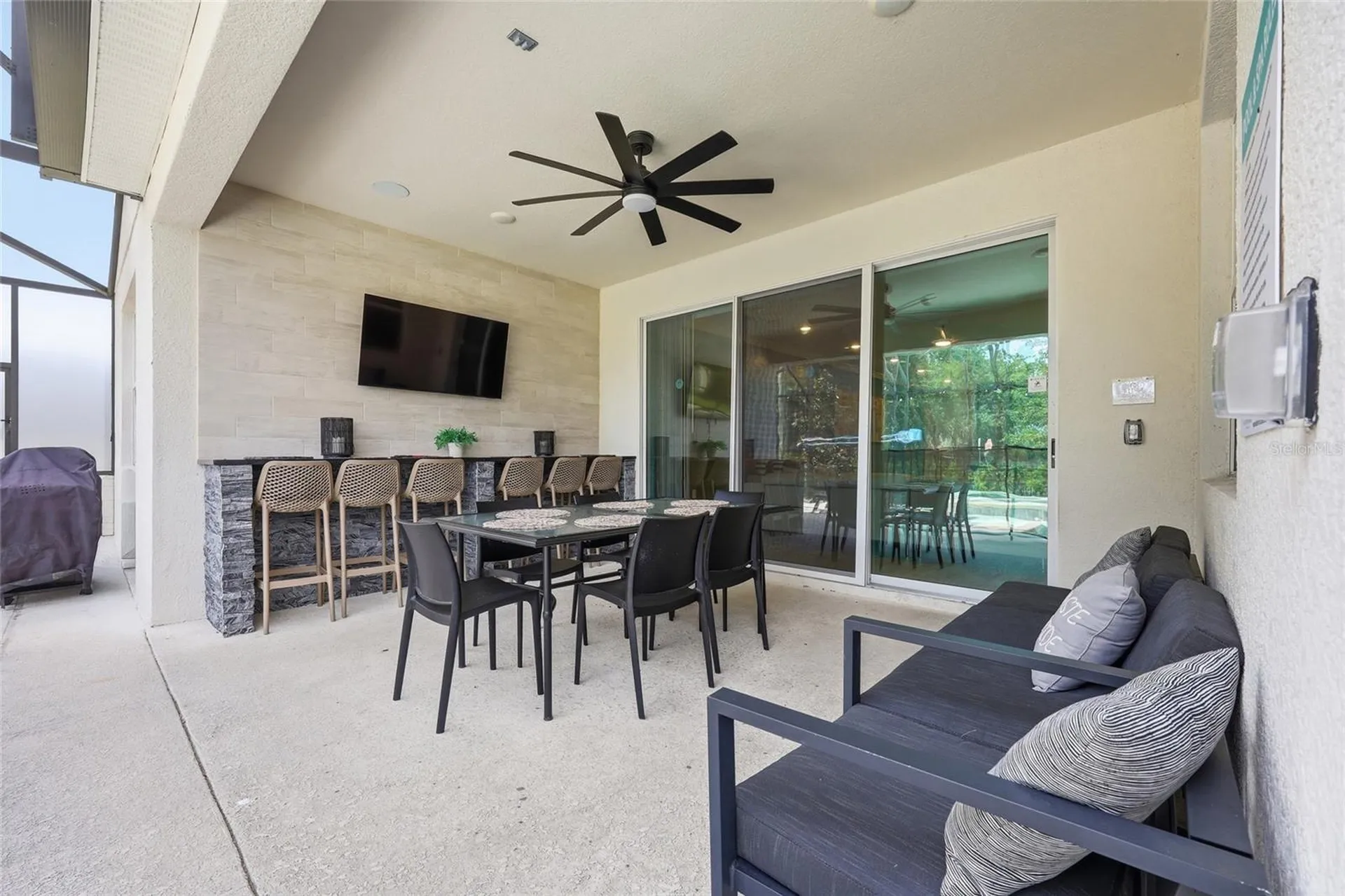 2437 Shanti Drive Kissimmee FL 34746