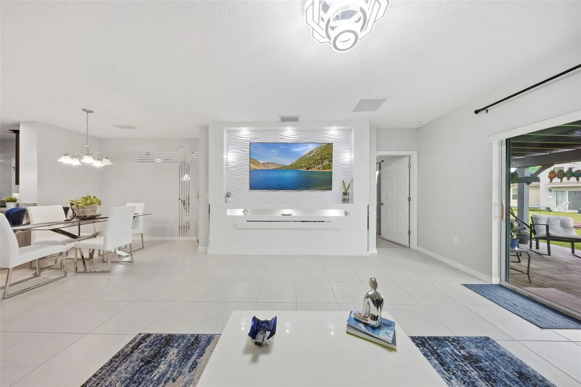 1669 Swan Swim Drive Davenport FL 33837