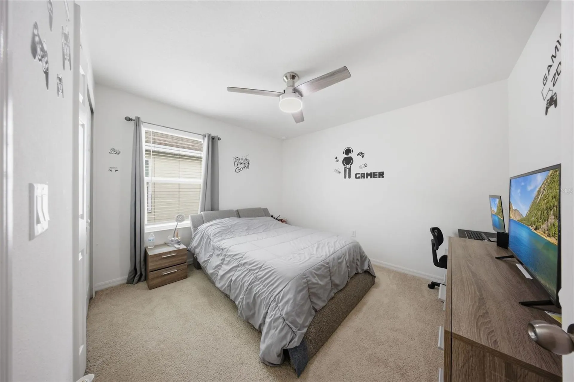 1669 Swan Swim Drive Davenport FL 33837