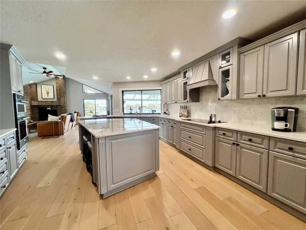 5806 Cruiser Way Tampa FL 33615
